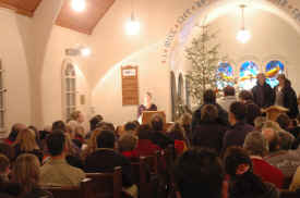 englishchurch007.jpg (94576 bytes)