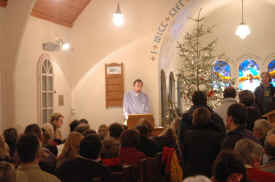 englishchurch009.jpg (91945 bytes)