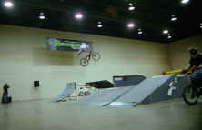 actionsportsshow_bmx11.jpg (54165 bytes)