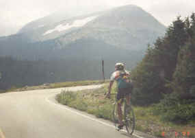 peaktopeak01.jpg (42211 bytes)