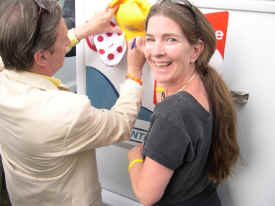 director02.jpg (81782 bytes)