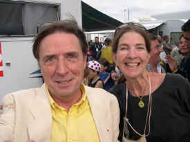 director03.jpg (80962 bytes)