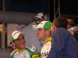 interview03.jpg (72209 bytes)