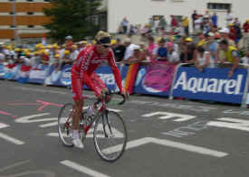 cyclist16.jpg (88432 bytes)