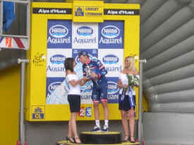 podium04.jpg (91209 bytes)