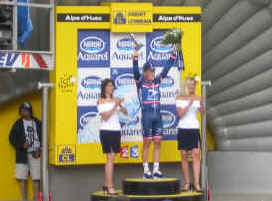 podium08.jpg (93522 bytes)
