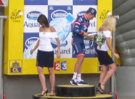 podium10.jpg (83697 bytes)