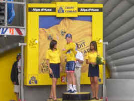 podium15.jpg (82553 bytes)