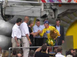 podium34.jpg (88123 bytes)