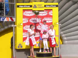podium54.jpg (104607 bytes)