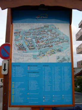 sign01.jpg (100970 bytes)