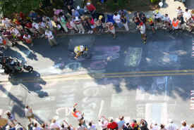 dude in lead_1.jpg (142581 bytes)