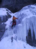 ouraybouldering01.jpg (61845 bytes)