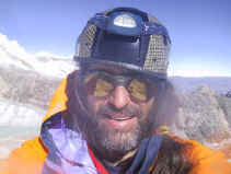 summit01_bigday.jpg (59271 bytes)