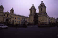 cuscochurch02.jpg (58664 bytes)