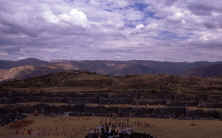 intiraymi01.jpg (68013 bytes)