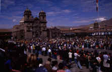 intiraymi_cusco03.jpg (81685 bytes)