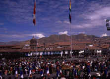 intiraymi_cusco04.jpg (88010 bytes)
