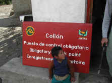 collonsign&child01.jpg (79861 bytes)