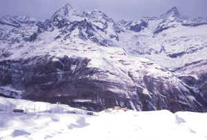 riefelalpandgornegrat01.jpg (131261 bytes)