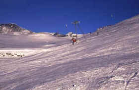 zermatt_gornegrat_ski01.jpg (70451 bytes)