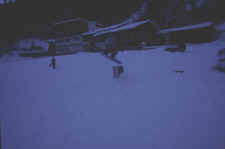SNOWBOARD0103.jpg (30651 bytes)