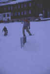 SNOWBOARD0203.jpg (34649 bytes)