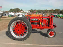 1934farmall12hp01.jpg (97376 bytes)